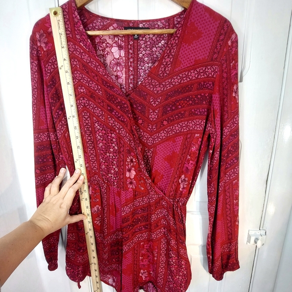 Kendall & Kylie Red Paisley Long Sleeve V-Neck Romper Sz M - Picture 12 of 16